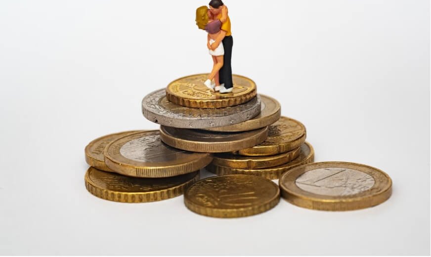 Dinheiro arruinar casamento? Estudo revela o preço da obsessão financeira Dinheiro arruinar casamento