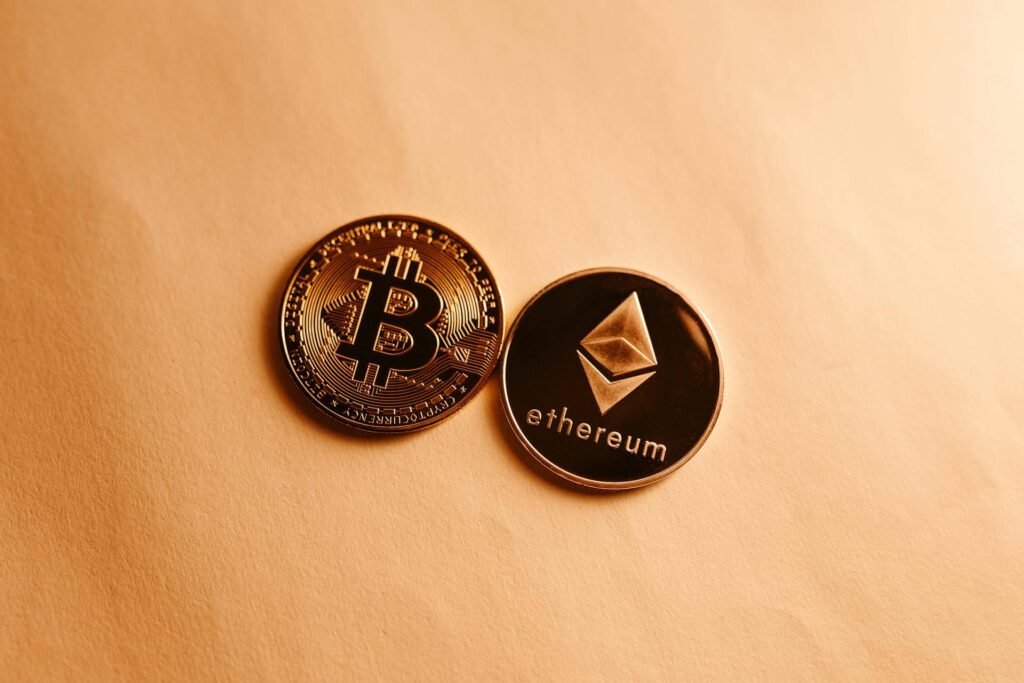 EUA autorizam uso de criptomoedas em planos de aposentadoria Bitcoin e Ethereum