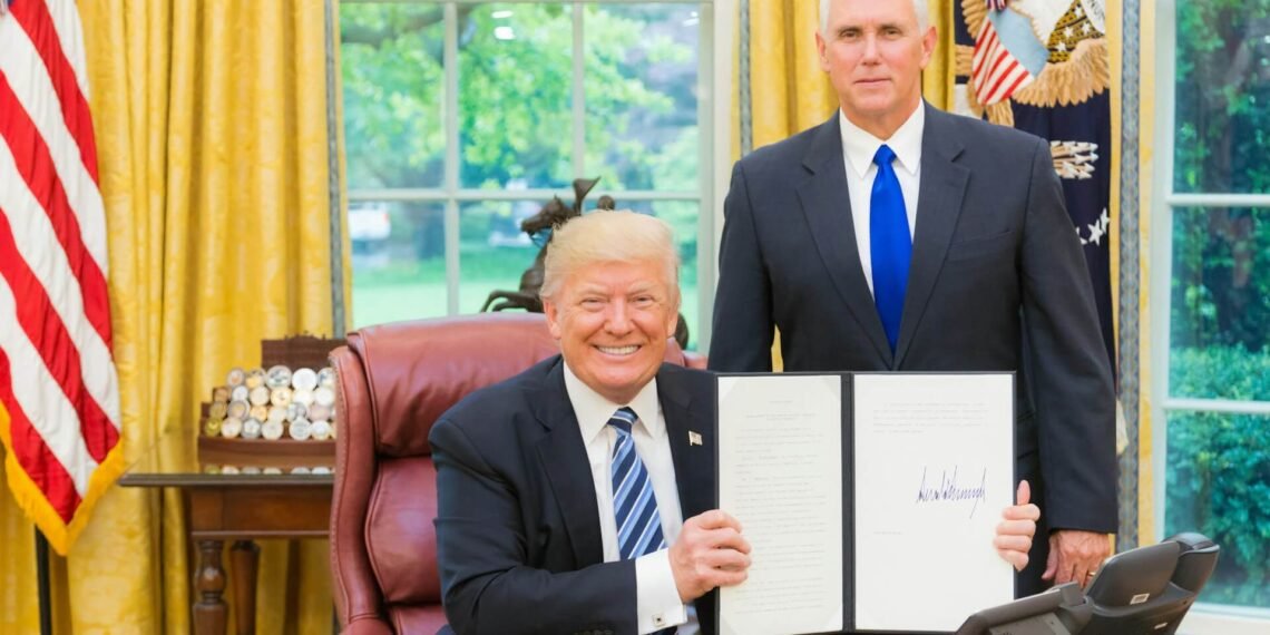 Justica barra tarifas de Trump
